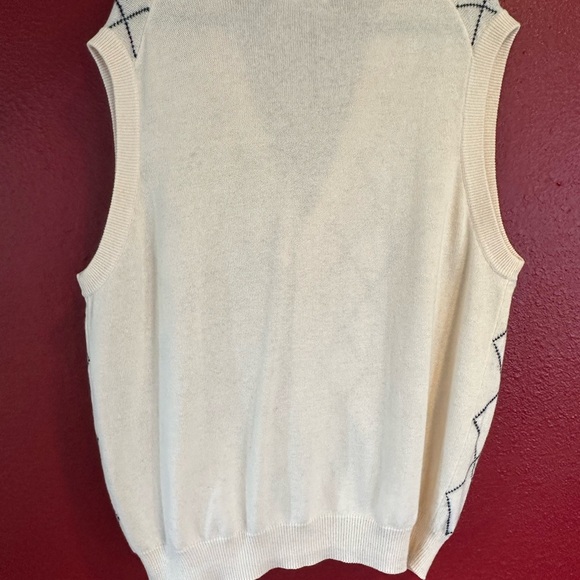 Roundtree & Yorke Men’s Sweater Vest, Size XL - Picture 2 of 9